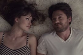 Olivia Wilde Comes Between Jason Bateman and Billy Crudup in ‘The Longest Week’ Trailer (Video)