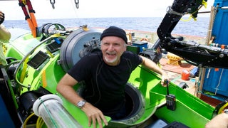 ‘Deepsea Challenge 3D’ Review: James Cameron’s Voyage to the Bottom of the Sea