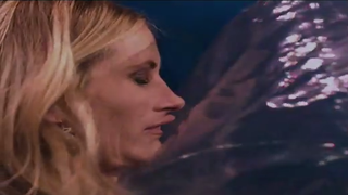 Julia Roberts and Jimmy Fallon Threw Big Balls at Each Other’s Faces, and It Got Ugly (Video)