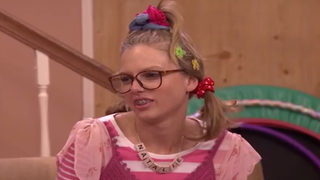 Taylor Swift Dresses Up Like Her Fans for ‘Ew!’ With Jimmy Fallon (Video)