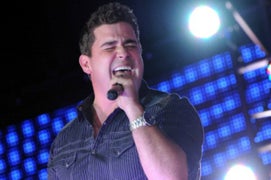 ‘American Idol’ Suicide Scare: Contestant Safe After Cryptic Facebook Message