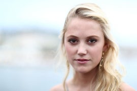 ‘It Follows’ Star Maika Monroe Joins Liam Hemsworth in ‘Independence Day 2’