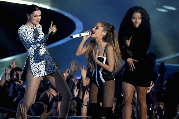 Jessie J, Nicki Minaj, Ariana Grande's Bang Bang opening at VMAs