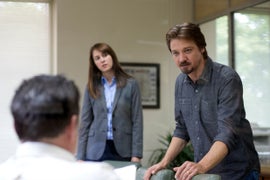 ‘Kill the Messenger’ Review: Jeremy Renner’s Muckraking Feels Half-Baked in This Biopic