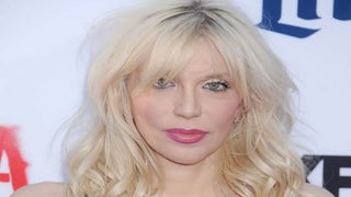 Courtney Love’s Uber Attacked in Paris by ‘Mob of Taxi Drivers’