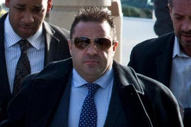‘Real Housewives’ Joe Giudice Flip-Flops on Plea Deal, Lashes Out at Reporters: I’m Gonna Kick ‘Youse’ in the Head