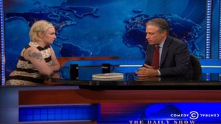 Lena Dunham on Dealing With Vitriolic Internet Trolls: I React With ‘Class and a Little Bit of Sass’