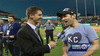 Kansas City Royals Soak Paul Rudd in Beer After World Series Win (Video)
