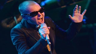 Sinead O’Connor Claims She Has Proof Dick Clark-AMA Producers Concocted Pope Francis Idea