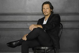 ‘Revenge’ Star Nick Wechsler Talks His Spotify Halloween Mix: ‘It’s the Darkest Stuff in My Collection’ (Audio)