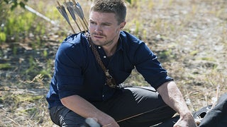 ‘Arrow’ Stars Stephen Amell, Willa Holland Tease Reunion: Secrets Will Be Spilled