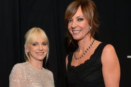 ‘Mom’ Stars Anna Faris, Allison Janney to Host People’s Choice Awards
