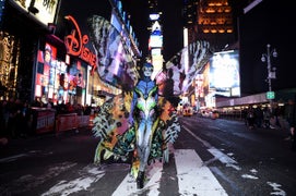Party Report in Pictures: Heidi Klum’s Crazy Outfit, Ryan Seacrest, Robin Thicke, Kelly Osbourne (Photos)