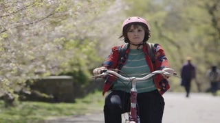 ‘Girls’ Season 4 Trailer Proves Lena Dunham’s Character Isn’t a Constant Failure After All (Video)