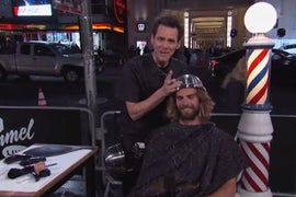 Jim Carrey Gives a Stranger a ‘Dumb and Dumber To’ Haircut (Video)
