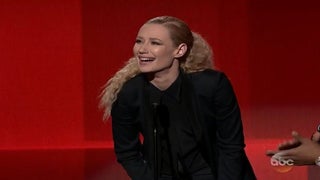 Iggy Azalea Wins First-Ever Award at the AMAs in Rap/Hip-Hop (Video)