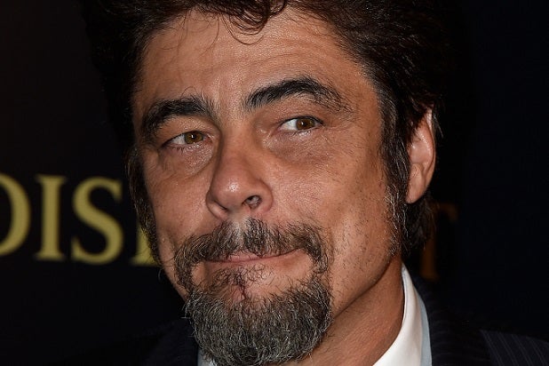 PARIS, FRANCE - OCTOBER 21: Benicio Del Toro attends the Paris Premiere of "Paradise Lost" at Cinema Gaumont Marignan on October 21, 2014 in Paris, France. (Photo by Pascal Le Segretain/Getty Images)