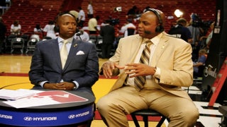 Charles Barkley’s Colleague Kenny Smith Fires Back at Ferguson ‘Scumbags’ Remark in Open Letter