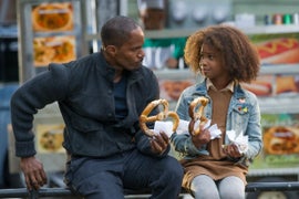 ‘Annie’ Review: Jamie Foxx and Quvenzhané Wallis’ Cynical Remake Channels the ‘Hunger Games’