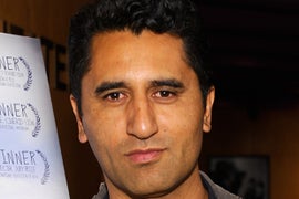 AMC’s ‘Walking Dead’ Spin-Off Casts Cliff Curtis as Male Lead
