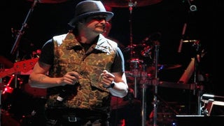 Kid Rock Hopes Michael Moore, Seth Rogen ‘Catch a Fist to the Face’ for ‘American Sniper’ Comments