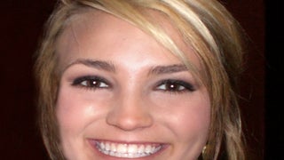 Jamie Lynn Spears Wields Knife to Break Up Sandwich Shop Fight (Video)