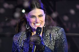 ‘Frozen’ Star Idina Menzel Endorses Gay Elsa Campaign: ‘I Think It’s Great’