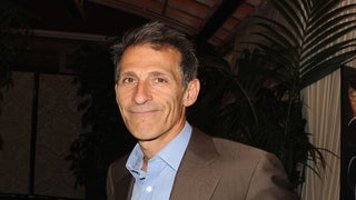 Michael Lynton Says People Still Read His Stolen Sony Emails, Though He Hasn’t (Video)