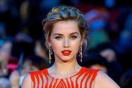 ‘Knock Knock’ Star Ana de Armas to Play Miles Teller’s Girlfriend in ‘Arms and the Dudes’