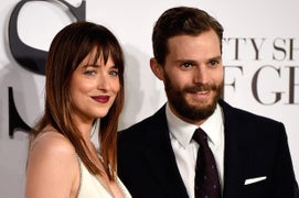‘Fifty Shades of Grey’ London Premiere: Jamie Dornan, Dakota Johnson Steam Up Red Carpet (Photos)