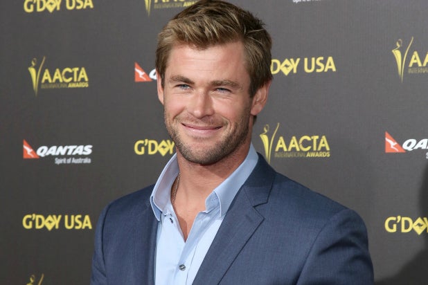 chris hemsworth star trek