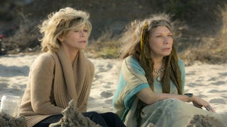 12 First Look Stills of Jane Fonda-Lily Tomlin’s Netflix Series ‘Grace and Frankie’ (Photos)