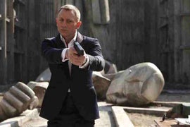 Daniel Craig to Return as James Bond in 2019 Movie (Report)