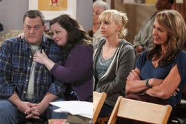 CBS Renews Comedies ‘Mike & Molly,’ ‘Mom’