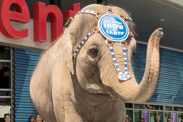 Ringling Bros. Elephant Predicts FIFA World Cup Winner At STAPLES Center Los Angeles