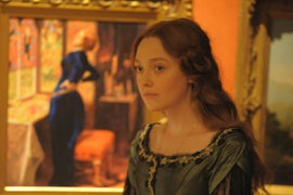 ‘Effie Gray’ Review: Dakota Fanning and Emma Thompson Star in a Sumptuous Brocaded Gothic