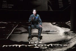 ‘Grounded’ Theater Review: Anne Hathaway Makes Tough Transition From Fighter Pilot to Drone Operator