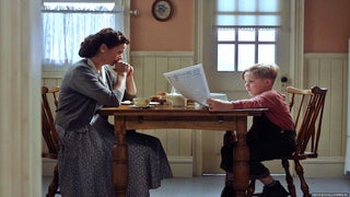 Faith-Based Drama ‘Little Boy’ Gets Belittled By Critics: ‘Shameless,’ ‘Manipulative,’ ‘Stupid’