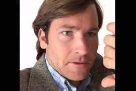Robin Williams Impersonator Nails 18 Different Characters in Viral Tribute (Video)
