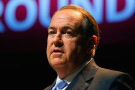 Mike Huckabee Suspends His Presidential Campaign