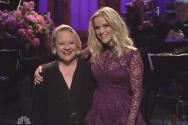 Reese Witherspoon Hosts ‘SNL’: Mother’s Day Tribute, Boxed Wine Women and Cool GOP Candidates (Video)
