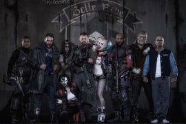 ‘Suicide Squad’ Director Reveals First Official Picture of Cast in Costume (Photos)