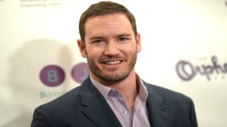 Mark-Paul Gosselaar to Star in Fox Baseball Pilot ‘Pitch’