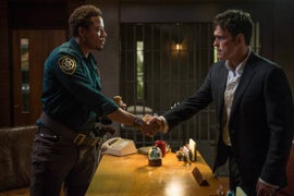 ‘Wayward Pines’ Review: Stellar Cast Steers Unpredictable Thrill Ride