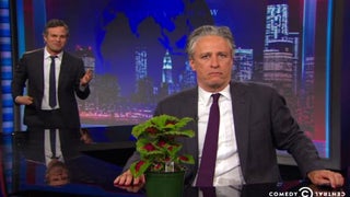 Mark Ruffalo Realizes Jon Stewart Didn’t Watch His Movie Before ‘Daily Show’ Interview (Video)