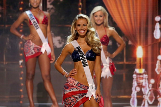 Ashleigh hubbard in american pie presents beta house 2