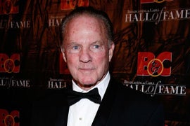 Frank Gifford, NFL Great and Former ‘Monday Night Football’ Sportscaster, Dead at 84