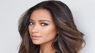 Timothy Olyphant, Shay Mitchell, Britt Robertson Join Jennifer Aniston in ‘Mother’s Day’