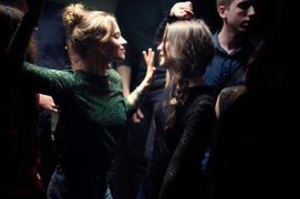 ‘Breathe’ Review: Melanie Laurent’s Tale of Friendship Gone Wrong Is One of 2015’s Best Films