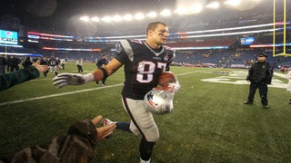 Rob Gronkowski Named ‘Madden NFL 17’ Cover Athlete